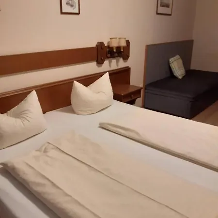 Tirolerhaus شقة والشسي