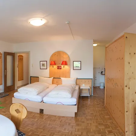 شقة Tirolerhaus والشسي