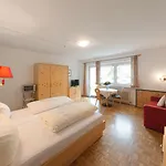 Tirolerhaus *